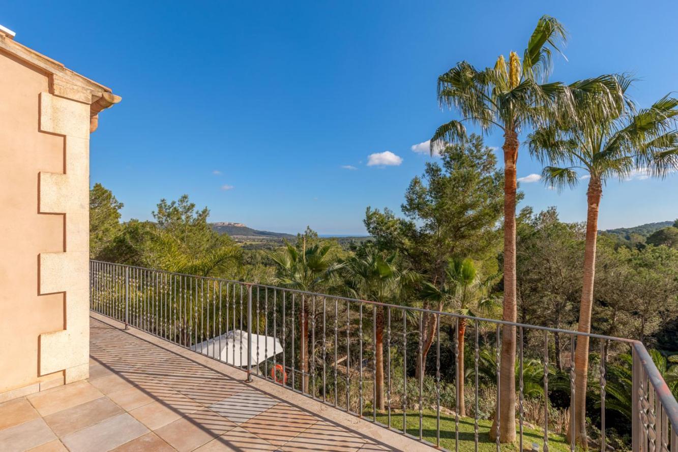 Toni Bou Ros Foners Villa *